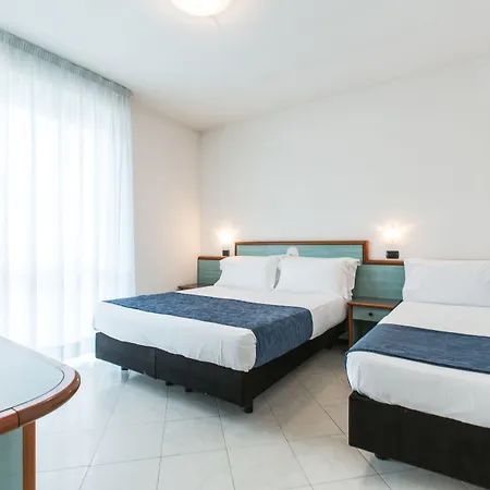 Otel Luxor 4*
