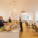 Luxor Szálloda