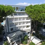 Szálloda Luxor Milano Marittima