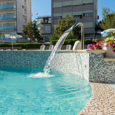 Szálloda Luxor Milano Marittima