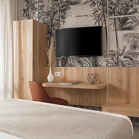 Hotel Luxor 4*